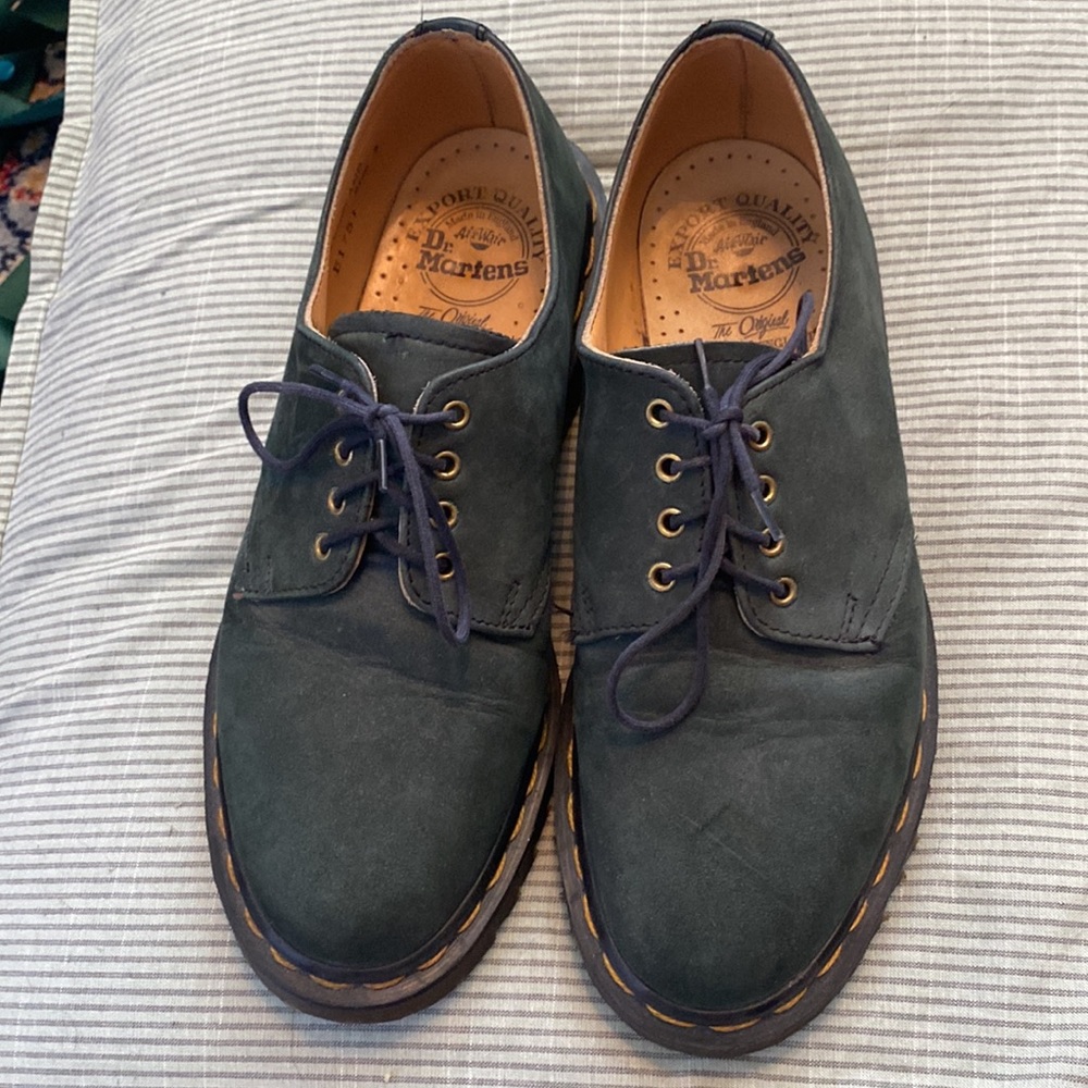 Vintage made in England green dr. Martens